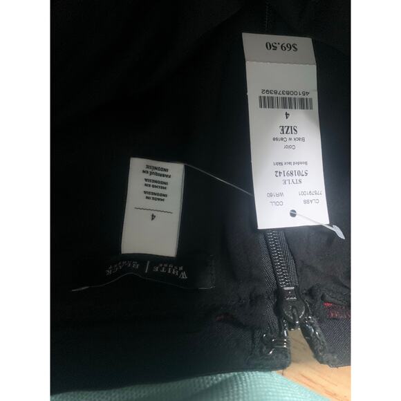 WHBM Red & Black Brocade Pleated A‑Line Skirt Size 4 – Holiday Party Classic - Picture 3 of 3